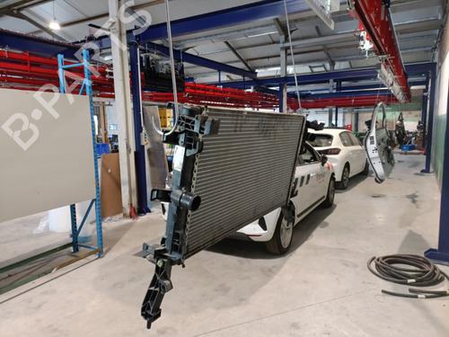 Used Water radiator Water radiator RENAULT LAGUNA III (BT0/1) 2.0 dCi (BT01, BT08, BT09, BT0E, BT0K, BT12, BT1C, BT1D,... (150 hp) 21696419 21696419