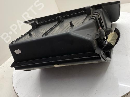 Used Glove box Glove box 39640584 39640584