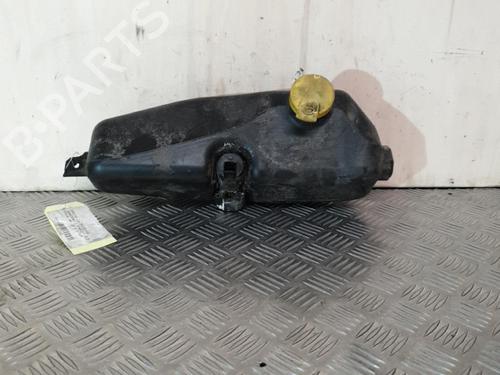 Used Windscreen washer tank DACIA SANDERO II TCe 90 (B8M1, B8MA, B8AC) (90 hp) 21724319
