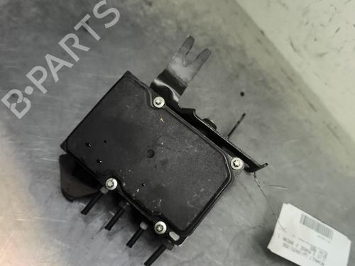 Used ABS pump RENAULT CLIO III Grandtour (KR0/1_) 1.5 dCi (KR0G) (68 hp) 30775061