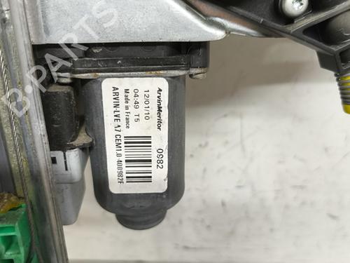 Used Front left window mechanism Front left window mechanism CITROËN JUMPY II Van 1.6 HDi 90 16V (90 hp) 32996110 32996110