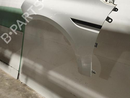 left-front-fenders-renault-megane-iv-grandtour-k9amn_-2016-38296706 main image