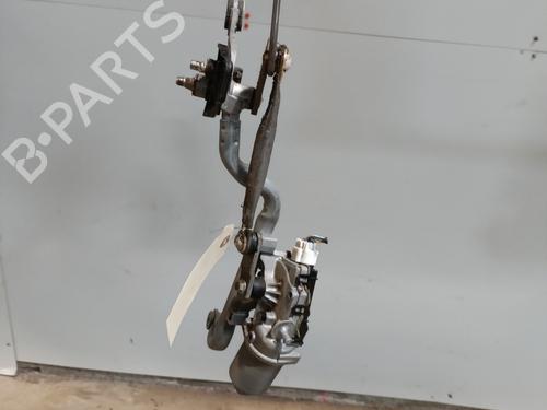 Used Front wiper motor TOYOTA YARIS (_P13_) 1.0 (KSP130_, KSP130) (69 hp) 28165747