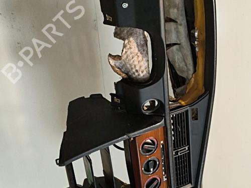 Used Dashboard Dashboard 38230108 38230108