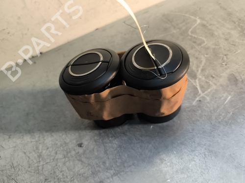 Used Air vent Air vent ALFA ROMEO MITO (955_) 1.3 MultiJet (955AXP1A, 955AYC1A) (95 hp) 29733578 29733578