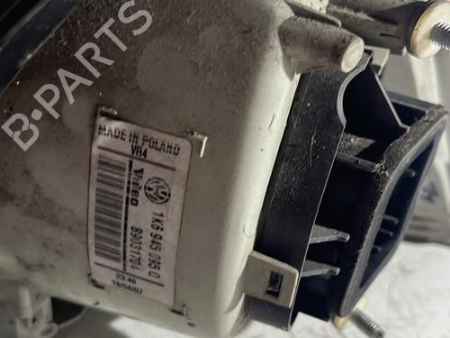 left-taillight-vw-golf-v-1k1-19-tdi-1k6945095aa-2003-2004-2005-2006-2007-2008-2009-2010-21693796 main image