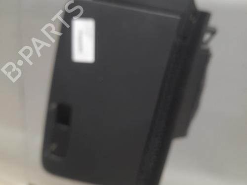 Used Glove box Glove box AUDI A1 Sportback (8XA, 8XF) 1.0 TFSI (95 hp) 27809860 27809860