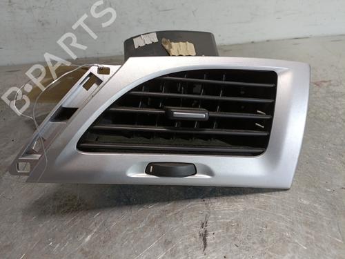 Air vent RENAULT MEGANE III Coupe (DZ0/1_) 1.5 dCi (DZ0B) 687607953R