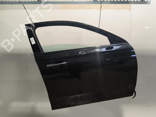 right-front-door-mercedes-benz-a-class-w177-2018-33051734 main image