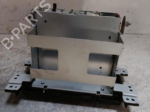 Radio SUZUKI GRAND VITARA II (JT, TE, TD) 1.9 DDiS All-wheel Drive (JT419, TD44, JB419WD, JB419XD,... | BP22893313E6 