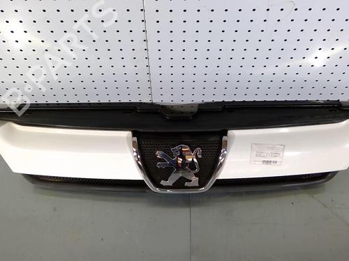 Used Grille PEUGEOT BOXER Van (244) 2.2 HDi (101 hp) 21716125