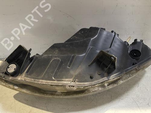 Used Right headlight Right headlight PEUGEOT 1007 (KM_) 1.6 16V (109 hp) 28304414 28304414