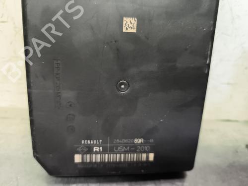 Electronic module RENAULT SCÉNIC III (JZ0/1_) 1.5 dCi (JZ02, JZ0R) | BP31999965M83 