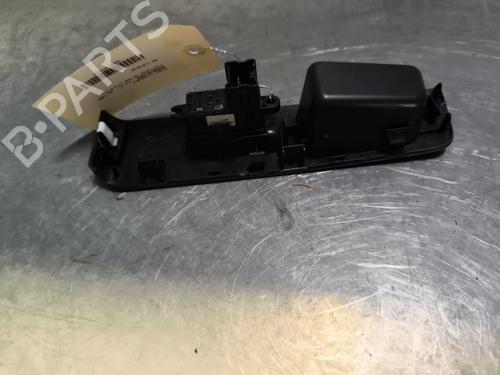 Used Right front window switch NISSAN X-TRAIL II (T31) 2.0 dCi 4x4 (150 hp) 28442585