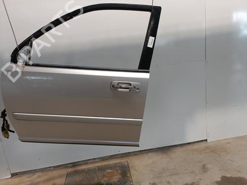 Used Left front door NISSAN X-TRAIL I (T30) 2.2 Di 4x4 (114 hp) 27637291