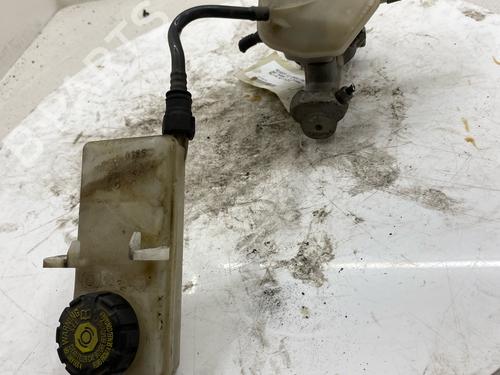 Used Brake master cylinder Brake master cylinder 39640424 39640424