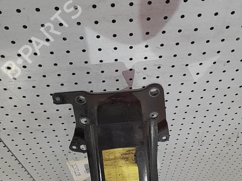 Used Front bumper reinforcement Front bumper reinforcement VW GOLF V (1K1) 1.9 TDI (90 hp) 21718308 21718308