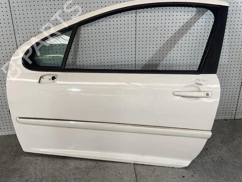 Used Left front door Left front door 21706789 21706789