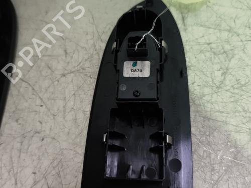 Used Right front window switch Right front window switch ALFA ROMEO GIULIETTA (940_) 1.6 JTDM (940FYB11, 940FYB1A, 940FYF11, 940FYF1A) (120 hp) 25336173 25336173