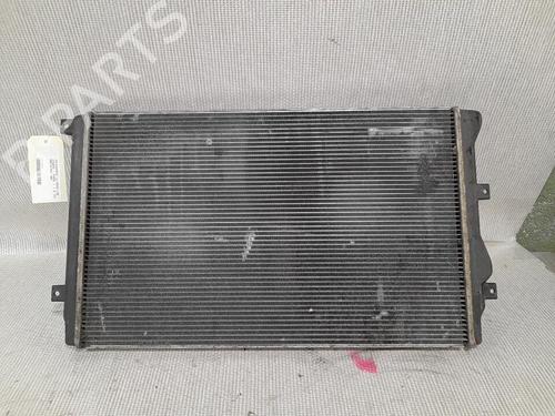 Used Water radiator Water radiator VW TOURAN (1T1, 1T2) 1.9 TDI (105 hp) 21710625 21710625
