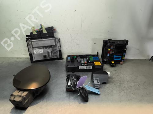 Used Electronic module CITROËN C4 Picasso II 2.0 BlueHDi 150 (150 hp) 31999927