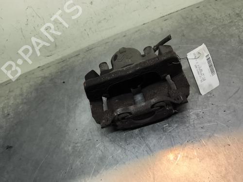 Używane Zacisk hamulca przedniego prawego DS DS 7 Crossback (J4_, JR_, JC_) 2.0 BlueHDi 180 (JJEHZR) (177 hp) 30553233