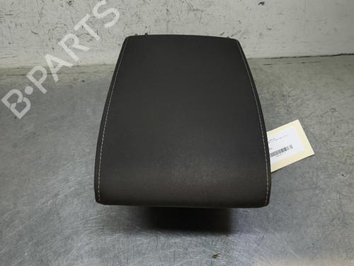 Armlehne für VW TIGUAN (5N_) 2.0 TDI (140 hp) 32218521