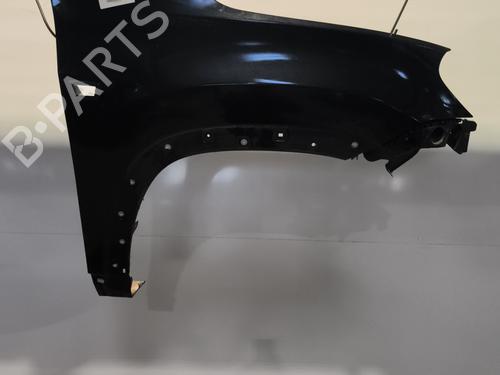 Used Right front fenders CHEVROLET ORLANDO (J309) 2.0 D (131 hp) 25624513