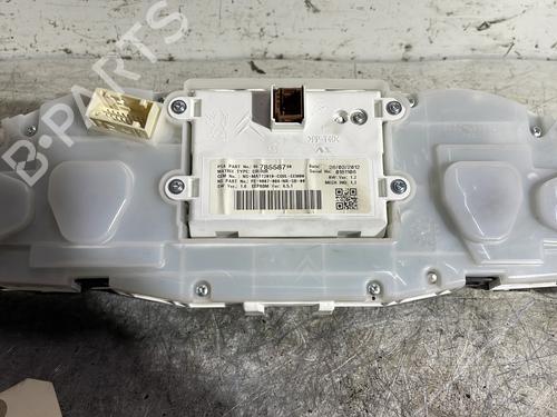 Used Instrument cluster Instrument cluster PEUGEOT 208 I (CA_, CC_) 1.6 THP (156 hp) 23823762 23823762