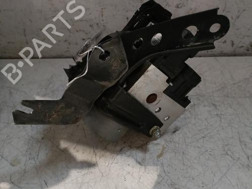 ABS Bremseaggregat TOYOTA YARIS (_P1_) 1.0 (SCP10_, SCP10R) (65 hp) 25444506