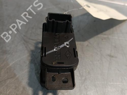 Used Switch Switch RENAULT KADJAR (HA_, HL_) 1.5 BLUE dCi 115 (HLA6) (116 hp) 21713402 21713402