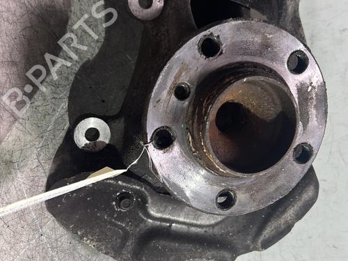 Used Right front steering knuckle Right front steering knuckle BMW 1 (F20) 118 d (143 hp) 26180513 26180513