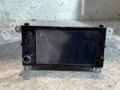 Used Radio RENAULT CLIO IV (BH_) 1.5 dCi 90 (90 hp) 23823749