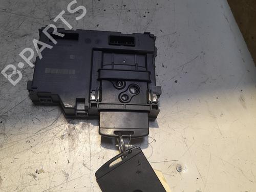 Used Card reader Card reader RENAULT CLIO IV (BH_) 0.9 TCe 90 (BHNF, BHMA, BHMH, BHJK, BHJR) (90 hp) 22359285 22359285