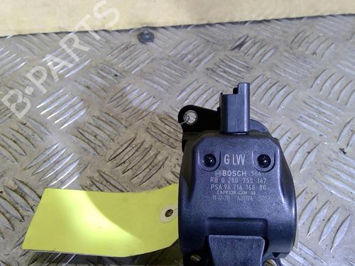 Pedal PEUGEOT 3008 I MPV (0U_) 2.0 HDi Hybrid4 (0URHCA) (200 hp) 21716225