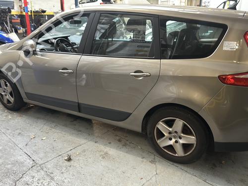 Right taillight RENAULT SCÉNIC III (JZ0/1_) 1.5 dCi | BP31662997C35 