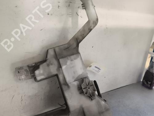 windscreen-washer-tank-citroen-c5-iii-rd_-2008-2009-2010-2011-2012-2013-2014-2015-2016-2017-29979971 main image