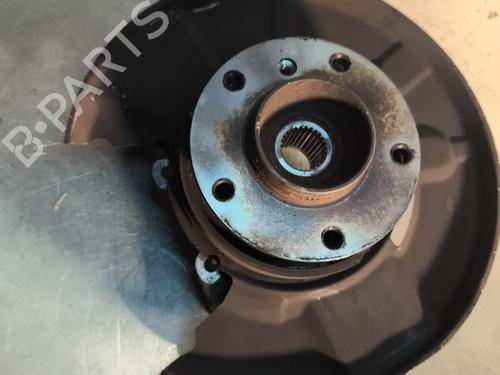 Used Right rear steering knuckle BMW 1 (E87) 118 d (143 hp) 30105009