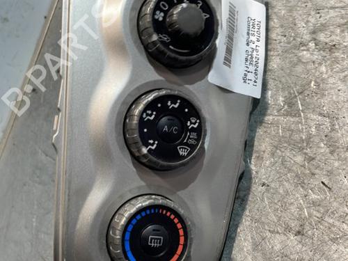 Used Climate control Climate control 22034619 22034619