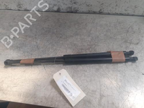 Tailgate lift support RENAULT MEGANE IV Hatchback (B9A/M/N_) 1.5 dCi 90 (B9A1) | BP32218538C138