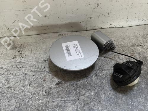 Używane Klapa wlewu paliwa HYUNDAI GETZ (TB) 1.5 CRDi (82 hp) 21838303