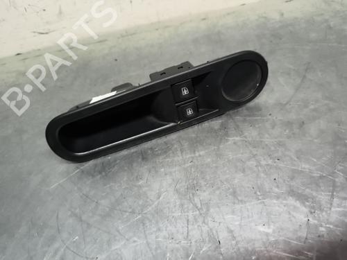 Used Left front window switch Left front window switch RENAULT TWINGO III (BCM_, BCA_) 1.0 SCe 70 (BCMB) (69 hp) 30646894 30646894
