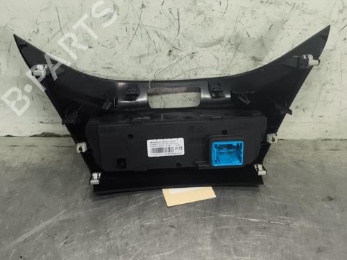 climate-control-peugeot-2008-i-cu_-2013-33051665 main image