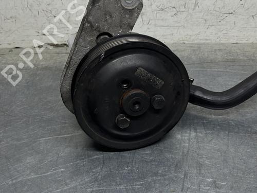 Used Steering pump Steering pump BMW X1 (E84) xDrive 20 d (184 hp) 32997042 32997042
