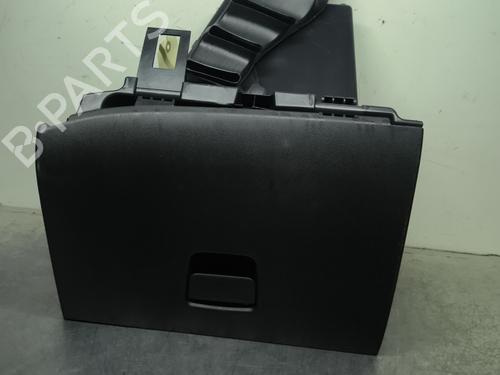 glove-box-citroen-c3-aircross-ii-2r_-2c_-2017-36021844 main image