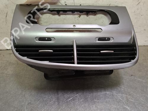 Used Air vent SEAT ALTEA (5P1) 1.6 TDI (105 hp) 29538138