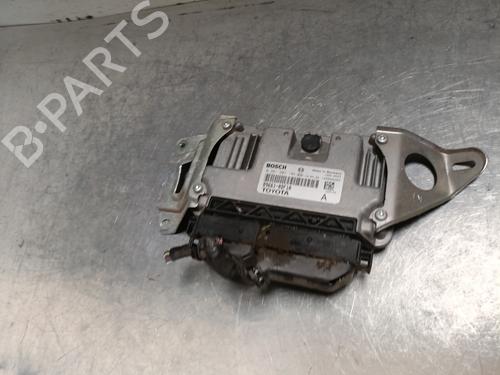 Engine control unit (ECU) TOYOTA YARIS (_P13_) 1.0 (KSP130_, KSP130) | BP28165756M57 