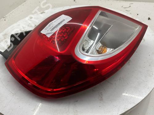 left-taillight-renault-clio-iii-br01-cr01-2005-2006-2007-2008-2009-2010-2011-2012-2013-2014-39640915 main image