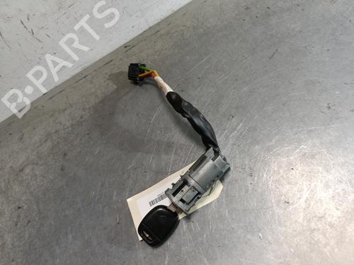 Clé de contact RENAULT CLIO II (BB_, CB_) 1.5 dCi (B/CB3M) (64 hp) 29003839