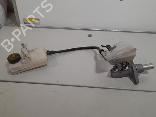 Used Brake master cylinder Brake master cylinder PEUGEOT 5008 (0U_, 0E_) 1.6 HDi (112 hp) 21718298 21718298